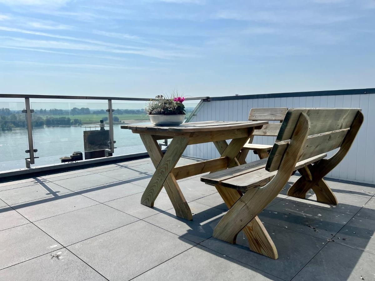 Panorama - Exklusives Apartment An Der Promenade Mit Dachterrasse & Rheinblick Emmerich Exteriör bild