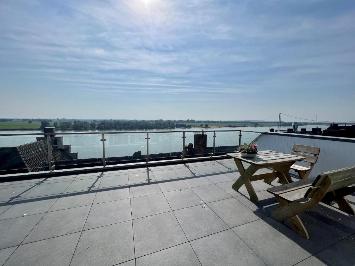 Panorama - Exklusives Apartment An Der Promenade Mit Dachterrasse & Rheinblick Emmerich Exteriör bild